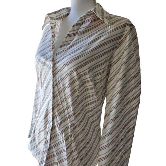 SizeNew York & Company City Stretch Button-Up Blouse, Size M - Picture 3 of 4